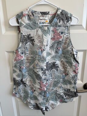 C&C California 100% Linen Sleeveless Hawaiian Top